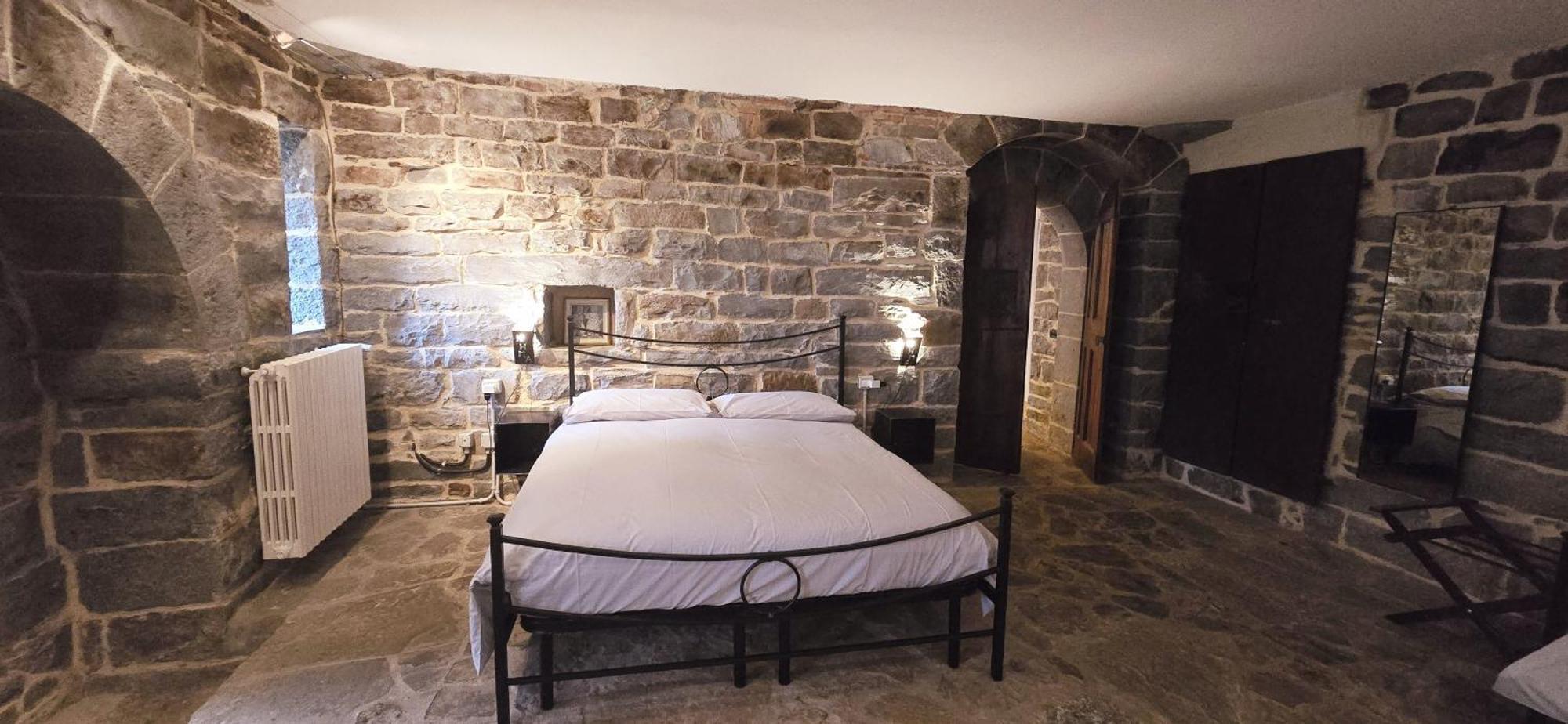 Historical House Medieval Abbey - Al Chiostro Sotto il Monte Экстерьер фото